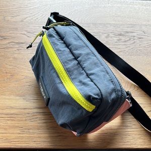 Timbuk2 fanny pack